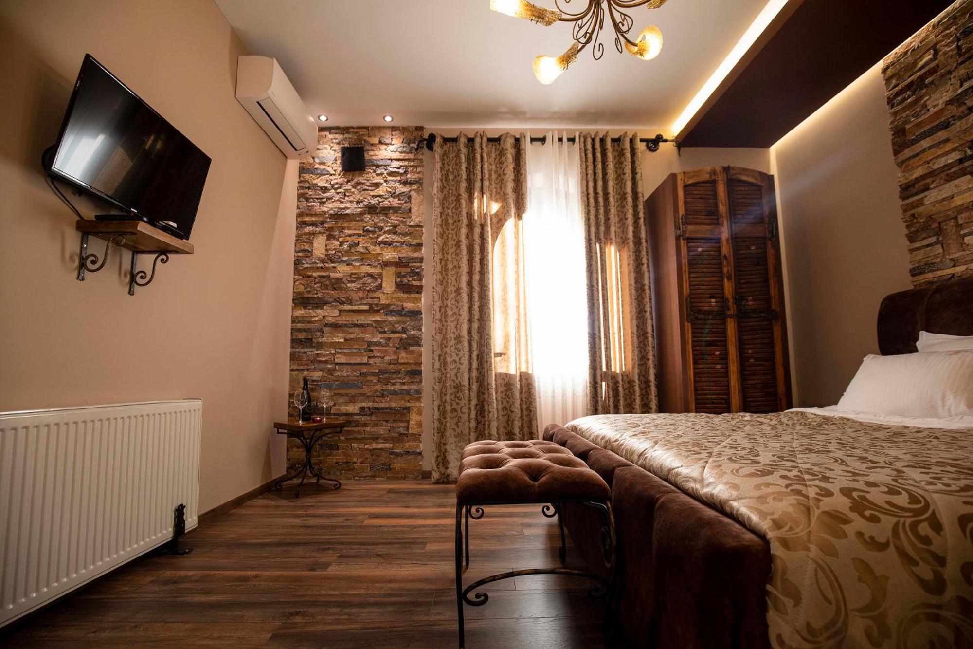 Vila Eden Boutique Hotel Korce Habitación foto